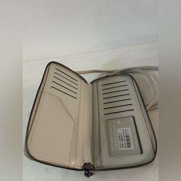 New s-q leather cross body wallet. - Picture 5 of 8